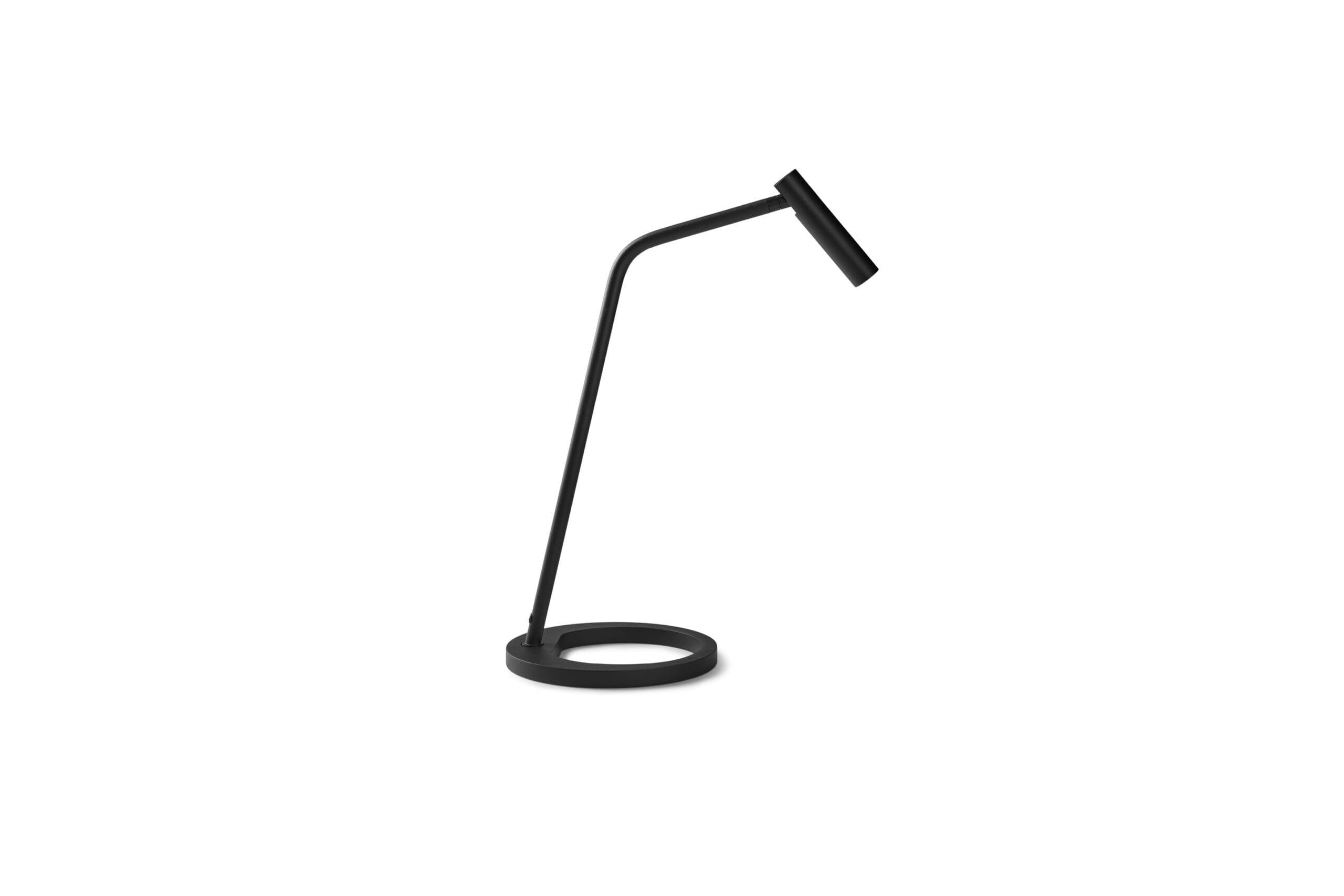 Sort ANTIDARK Table T1 bordlampe med vinklet arm og fladt lampehoved